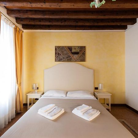 Ve-Nice Suite San Marco C4439 Венеция Екстериор снимка