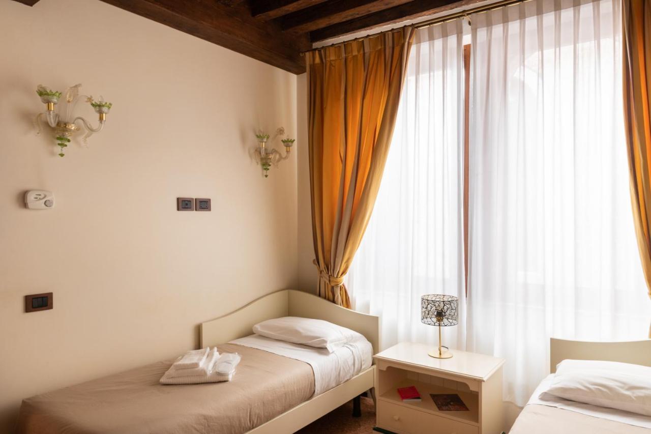 Ve-Nice Suite San Marco C4439 Венеция Екстериор снимка